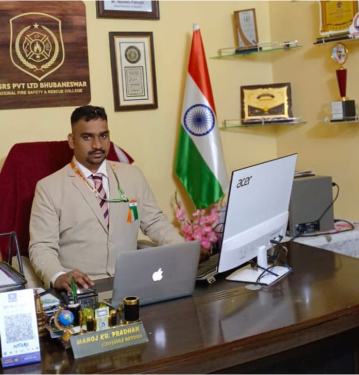 Mr MANOJ KUMAR PRADHAN